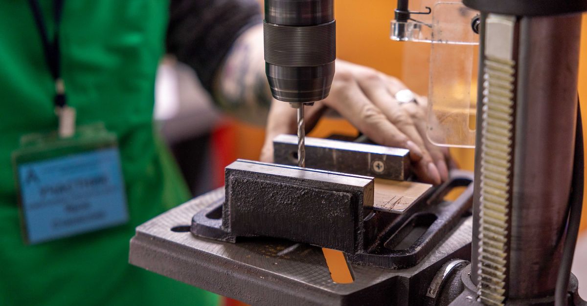 car key cutting machine — Columbia Guardian Locksmith