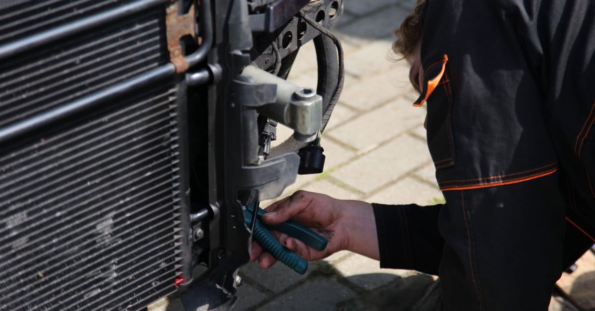 What Our Car Lockout Service Actually Involves — Columbia Guardian Locksmith